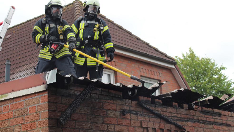 80 Einsatzkräfte der Feuerwehr waren am Sonnabend in Visquard im Einsatz. © Foto: Feuerwehr