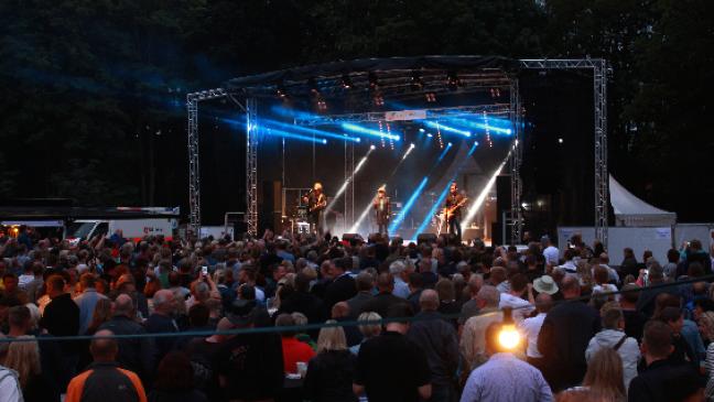 Knaller zum Abschluss der B-B-Blumenschau