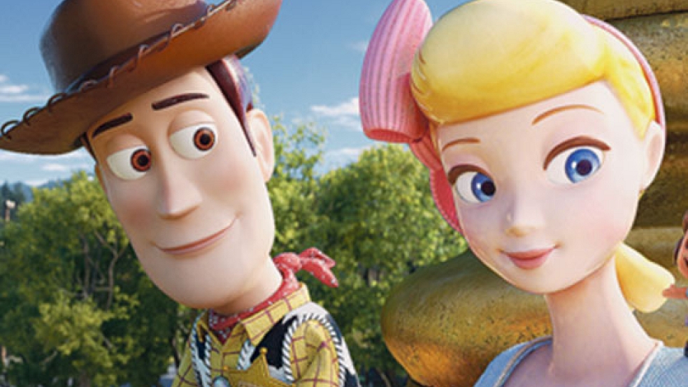 Cowboy Woody trifft auf seine alte Bekannte Bo Peep.  © Foto: Disney/Pixar