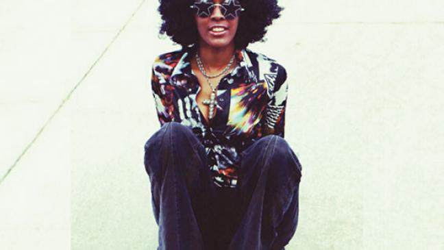 Mit Hippie-Outfit halben Eintritt