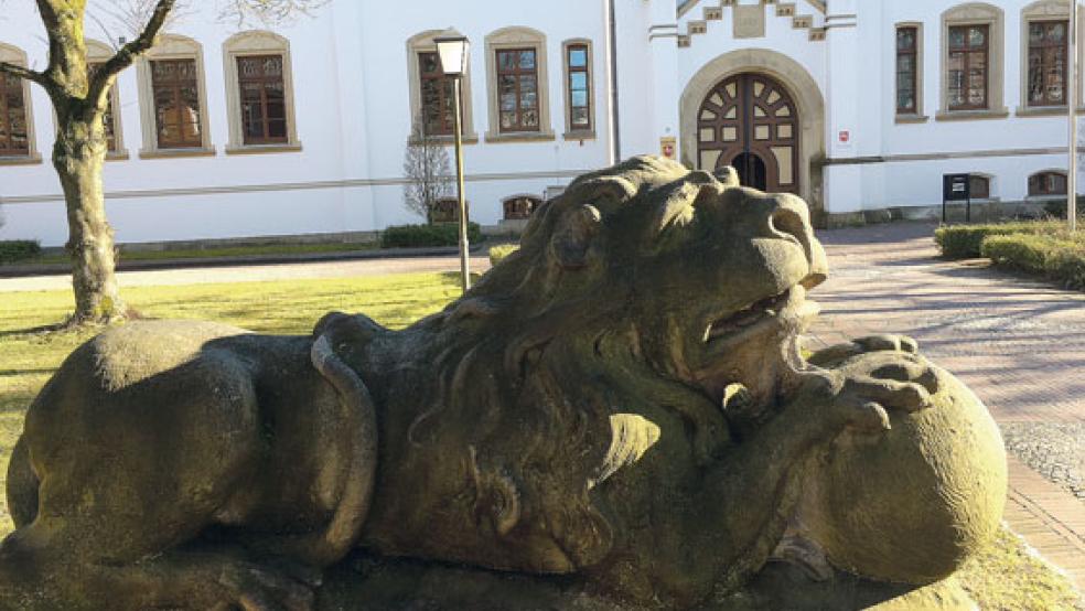 Ein Polizist wurde vor dem Landgericht in Aurich in zweiter Instanz vom Vorwurf der Verletzung des Dienstgeheimnisses freigesprochen. © Foto: RZ-Archiv