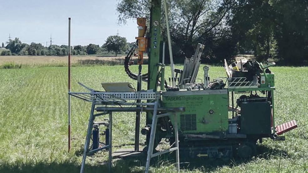 Für die Bohrungen wird ein kleines Raupenfahrzeug mit einer Spurweite von 1,10 Meter verwendet. © Foto: privat