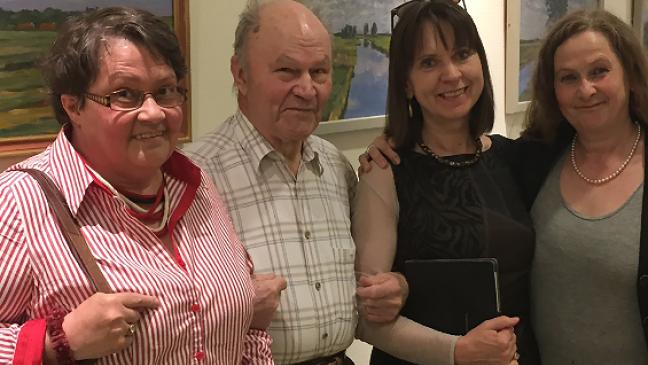 Eine Frau  der Farben