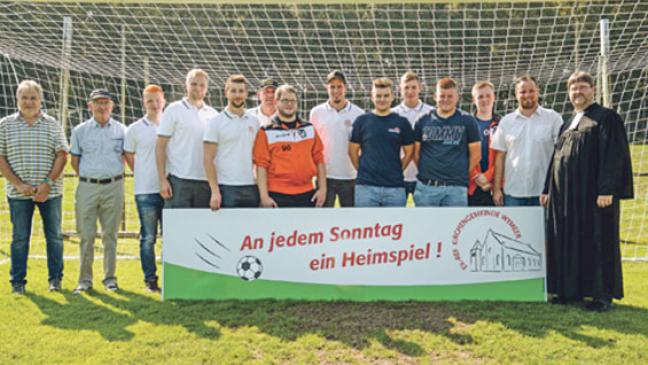 Reformierte Kirche mit eigener »Bandenwerbung«