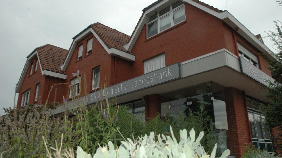 Die OLB-Filiale in Jemgum war noch im November 2017 aufwändig modernisiert worden. © Foto: Szyska