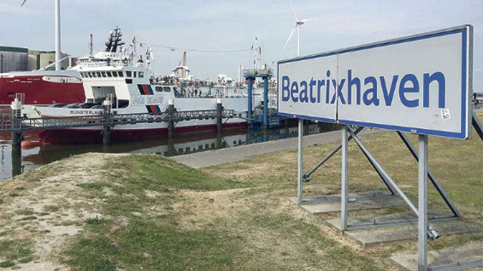 In Nachbarschaft zum Beatrixhaven, wo die Borkum-Fähren an- und ablegen, soll der »Schotten-Shuttle« einen Anleger finden. Doch die Realisierung wird sich bis 2020 verzögern. © Archivfoto: Hanken