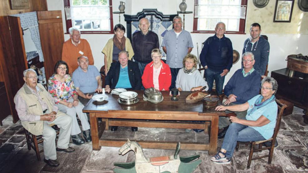 Die Vertreter von 15 historischen Gewerken informieren im Heimatmuseum in Weener über ihre jeweiligen Fachgebiete. © Foto:Berents