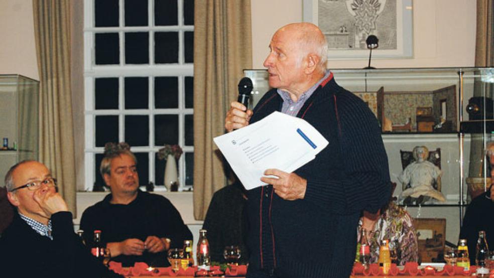 Dieter Weber (UWG) kritisiert die SPD-Fraktion im Weeneraner Stadtrat. © Foto: RZ-Archiv