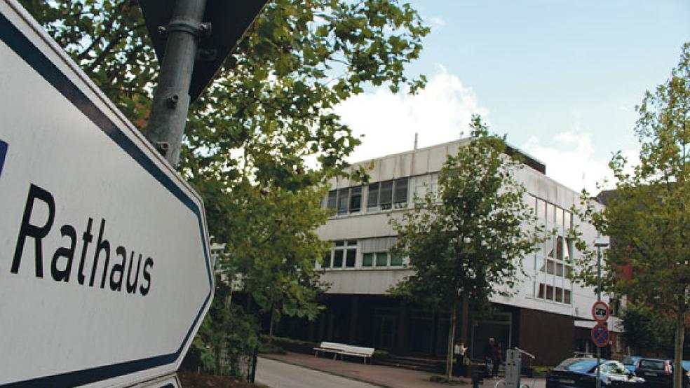 Der Anbau am historischen Rathaus der Stadt Papenburg aus den 1970er Jahren wird einem Neubau weichen. © Foto: Abbas (Stadt Papenburg)