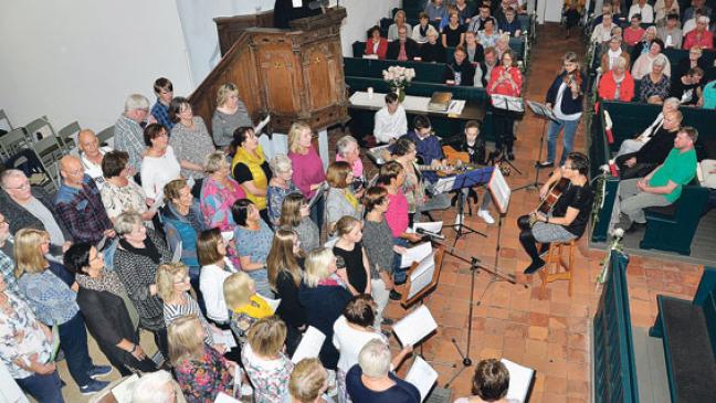 Stehende Oviationen beim Geburtstagskonzert