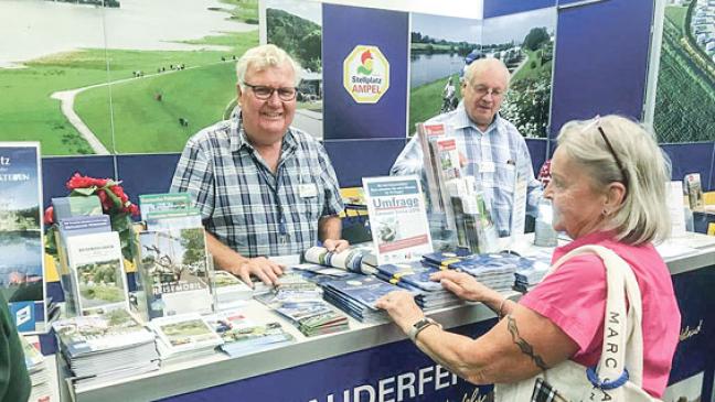 Neue Broschüren waren schnell vergriffen