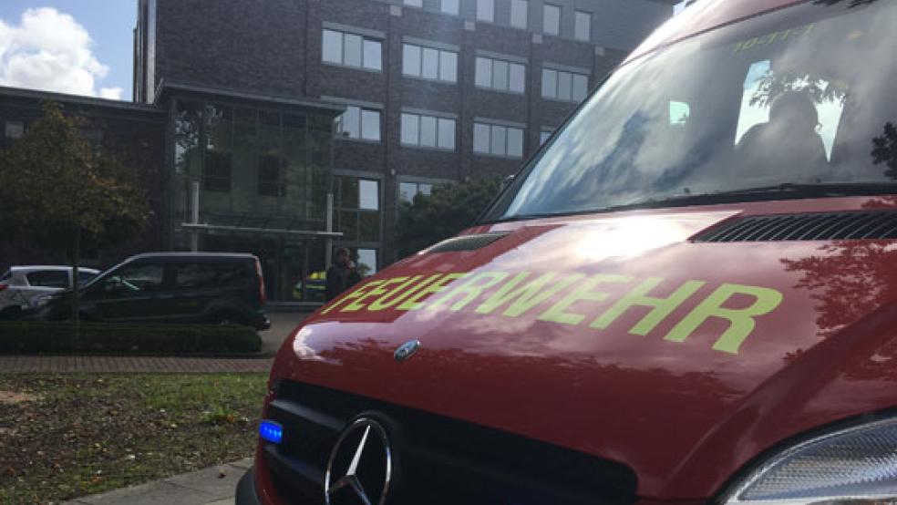 Die Feuerwehr war heute im Schifffahrtsamt Aurich im Einsatz, hier hatte es einen Schmorbrand gegeben. © Foto: Feuerwehr