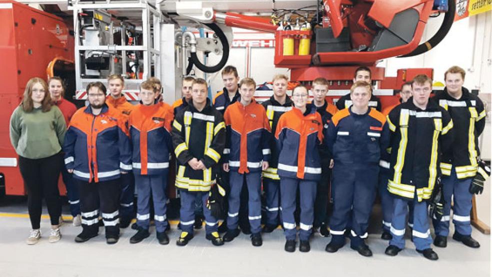 Nach der Prüfung zur Abnahme der Leistungsspange: Teilnehmer sowie die »Füller« und die Betreuer. © Foto: Feuerwehr