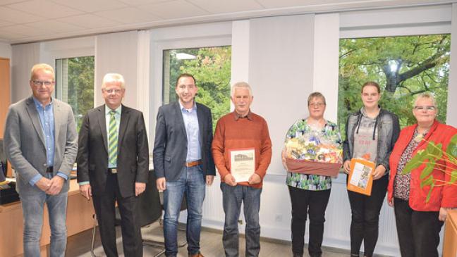 Hobby- und Kreativmarkt: Gewinne der Verlosung übergeben