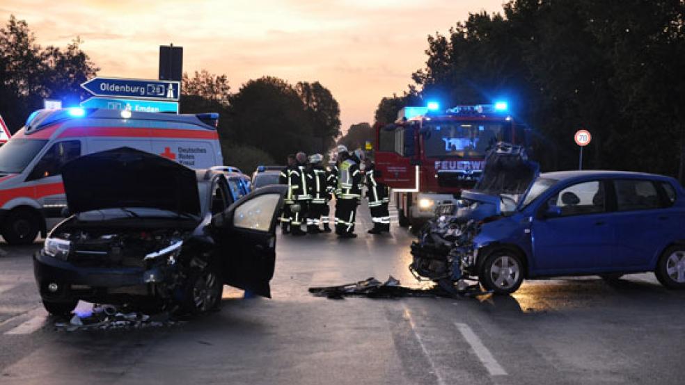 Bei einem Unfall auf der Bundesstraße 436 zwischen Bunde und Möhlenwarf gab es zwei Verletzte. © Foto:Wolters