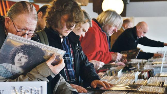 Viele Platten für Vinylfans