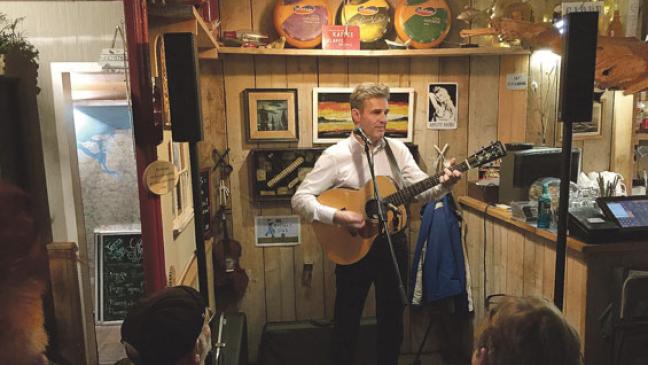 Evergreens, Oldies und eigene Lieder