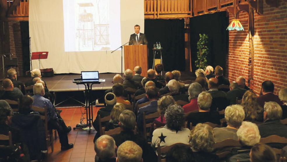 Johann Saathoff sprach über den ostfriesischen Widerstand gegen die Nationalsozialisten. © Foto: Jürgens