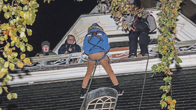 Abseilen vom Kirchturm