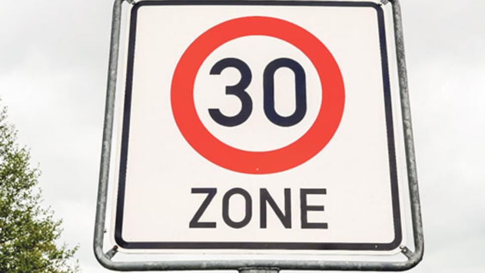 Wird »Tempo 30« bald in der Innenstadt von Weener erprobt? © Symbolfoto: Pixabay