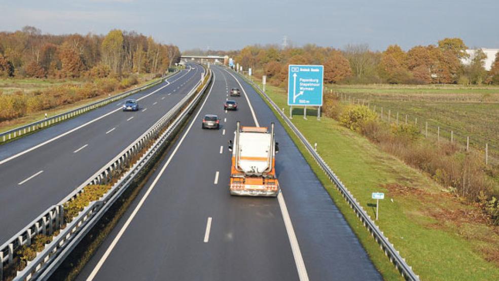 Kein Handy-Empfang: Betroffen sind laut der Bundesnetzagentur auch Bereiche in den Ortschaften Holthusen und Wymeer sowie Teile der Autobahnen im Rheiderland. © Fotos: Boelmann