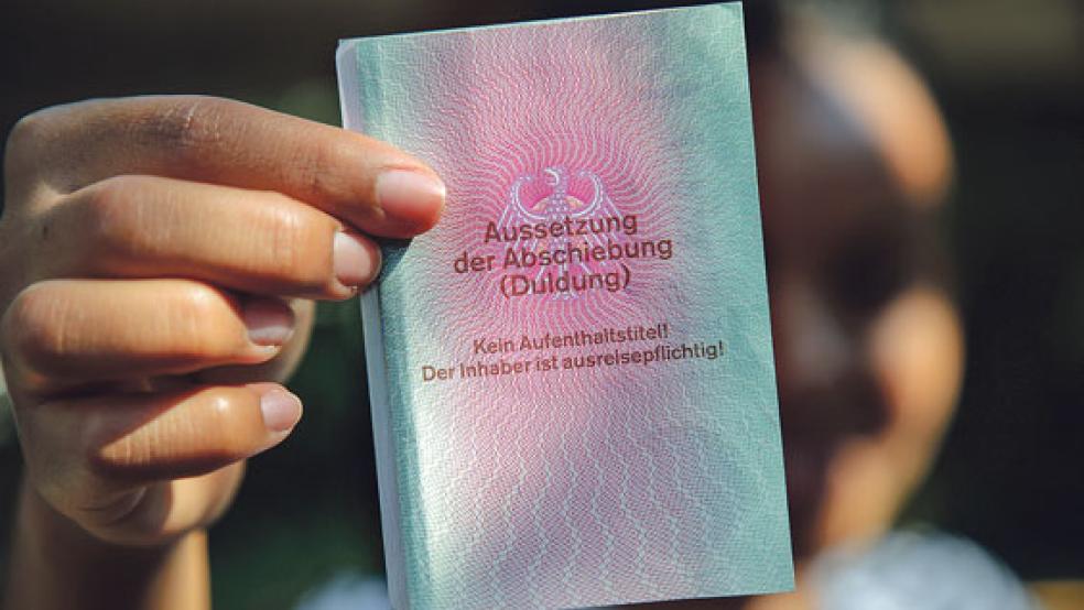 Die Zahl der Asylsuchenden im Landkreis Leer hat sich eingependelt. Innerhalb eines Jahres wurden 477 Menschen von den zwölf Kommunen im Kreisgebiet aufgenommen. © Foto: Kumm (dpa)