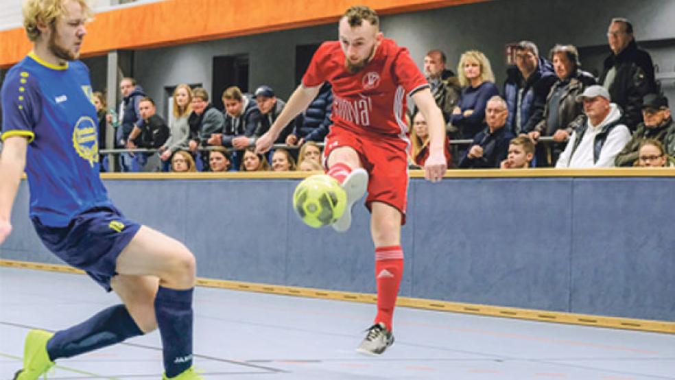 Dass die Bunder um Vladislav Bertram (rechts) in der Halle überzeugen können, haben sie beim vergangenen Rheiderlandpokal gezeigt. © Archivfoto: Klemmer