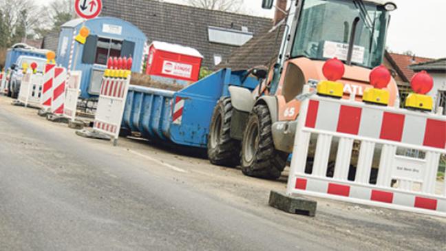 Straße wieder halbseitig frei