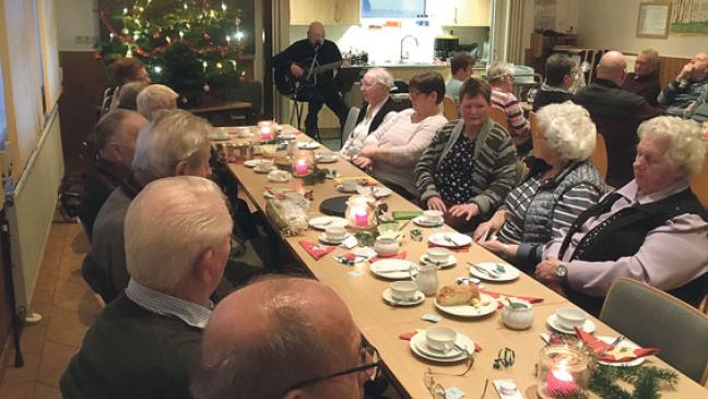 Heester Senioren feierten zusammen Weihnachten