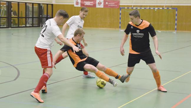 Erster Gruppenfavorit ist bereits ausgeschieden