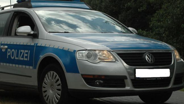 Frau aus Auto geschleudert