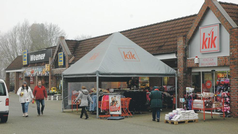 Der Textil-Discounter KiK wird auch im neuen Laden-Komplex mit einer Filiale vertreten sein. Während der Bauphase wird aber kein Verkauf stattfinden, wie das Unternehmen gestern auf Anfrage der RZ mitteilte. © Foto: Szyska