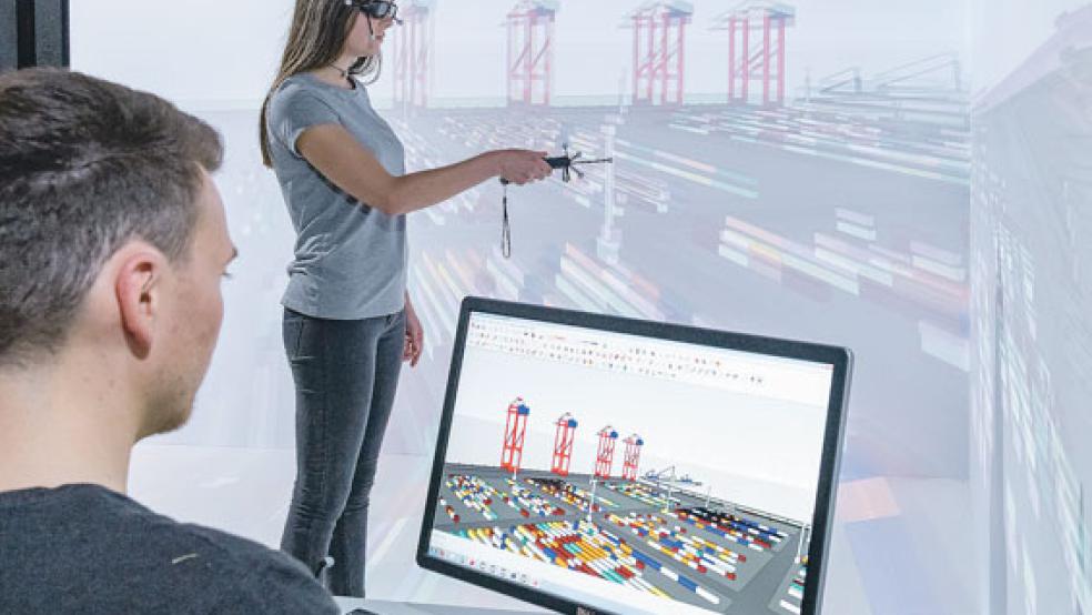 Studierende im VR-Labor am Fachbereich Seefahrt und Maritime Wissenschaften der Hochschule Emden/Leer. © Foto: Hochschule Emden Leer