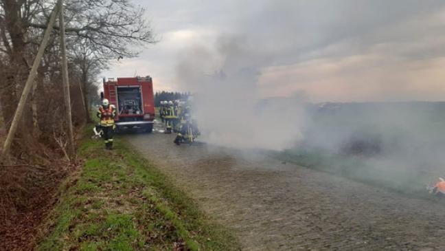 Auto gerät in Brand