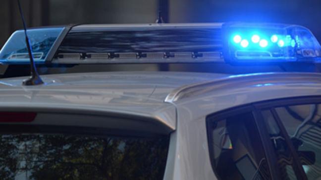 Autos stoßen zusammen