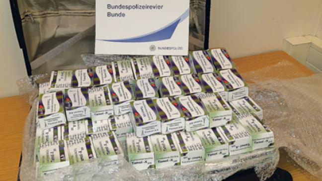 Polizei stellt 19.620 Tabletten sicher