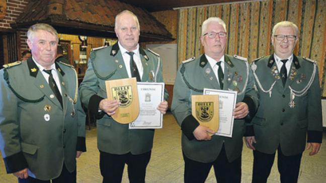 Gefeiert bis weit nach  Mitternacht