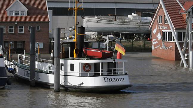 Fähre wieder auf der Ems unterwegs