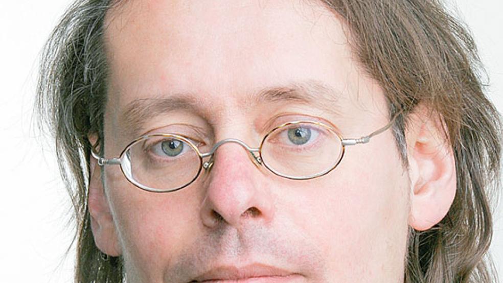 Pieter Dirksen gibt in Weener in der Georgs­kirche am 1. März ein Orgelkonzert. Der Eintritt ist frei. © Foto: Veranstalter