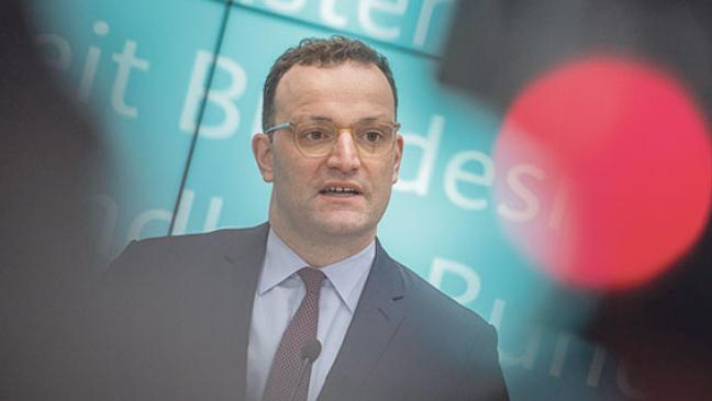 Jens Spahn kommt ins Krankenhaus