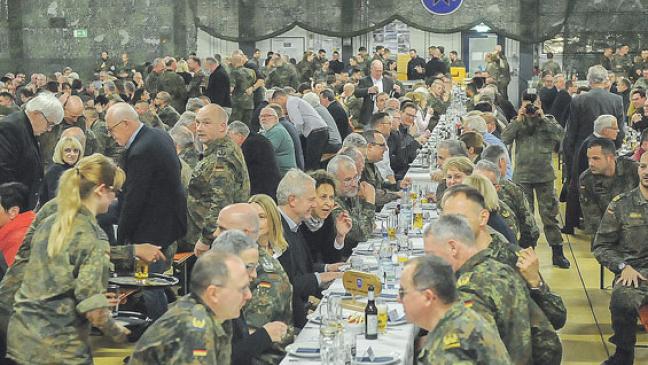 Kohl und Pinkel bei der Bundeswehr