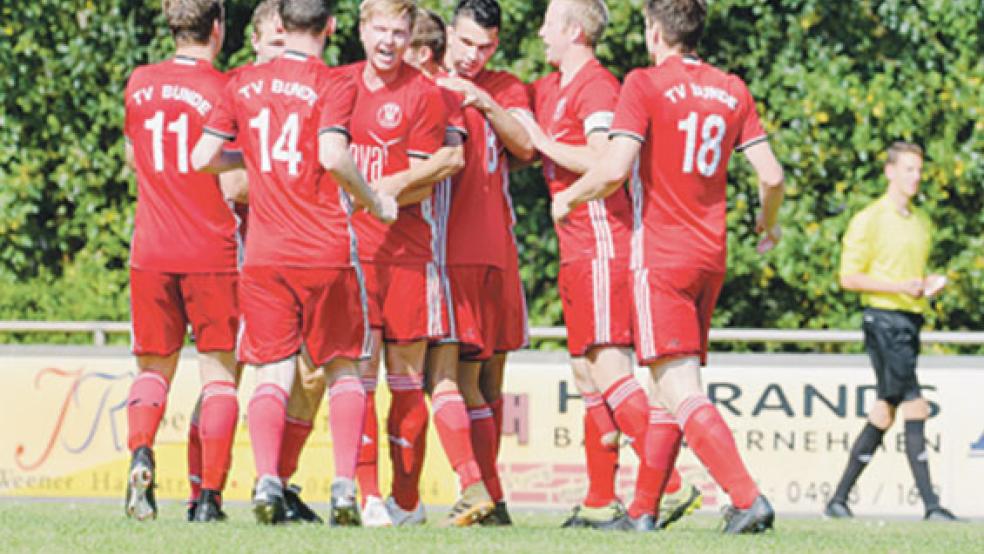 Der TV Bunde feierte im Hinrundenspiel einen deutlichen 5:1-Erfolg gegen TuRa.  © Foto: Bruins