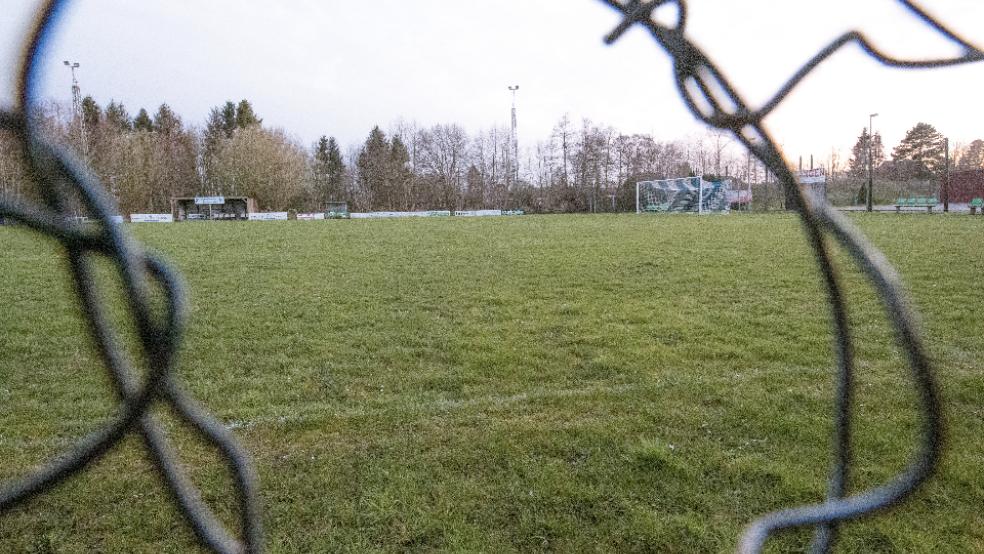 Die RZ hat einen Blick auf die Sportplätze des Rheiderlands geworfen - ein Rasenreport. © Bruins