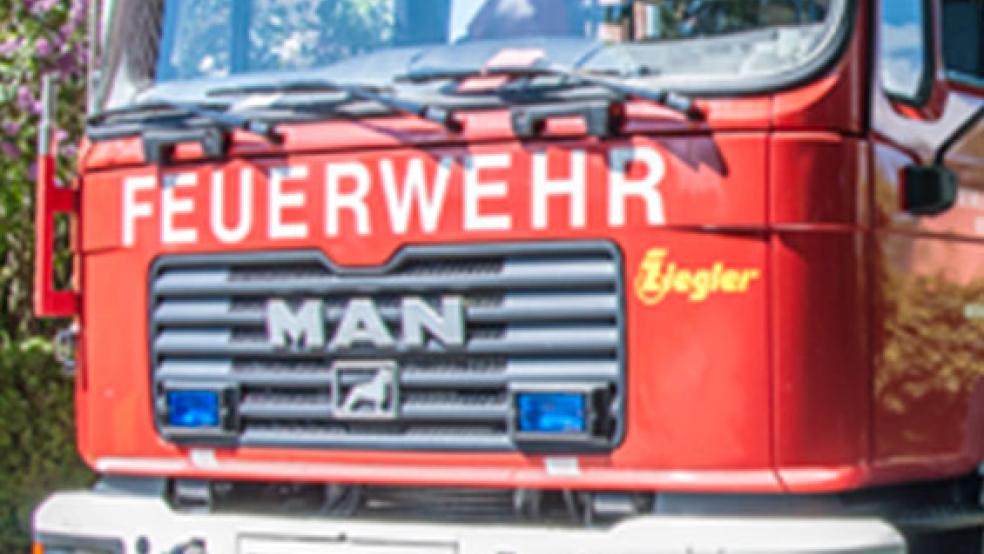Nach einem Brand in Emden schwebt ein 43-jähriger Mann in Lebensgefahr. © Symbolfoto: de Winter