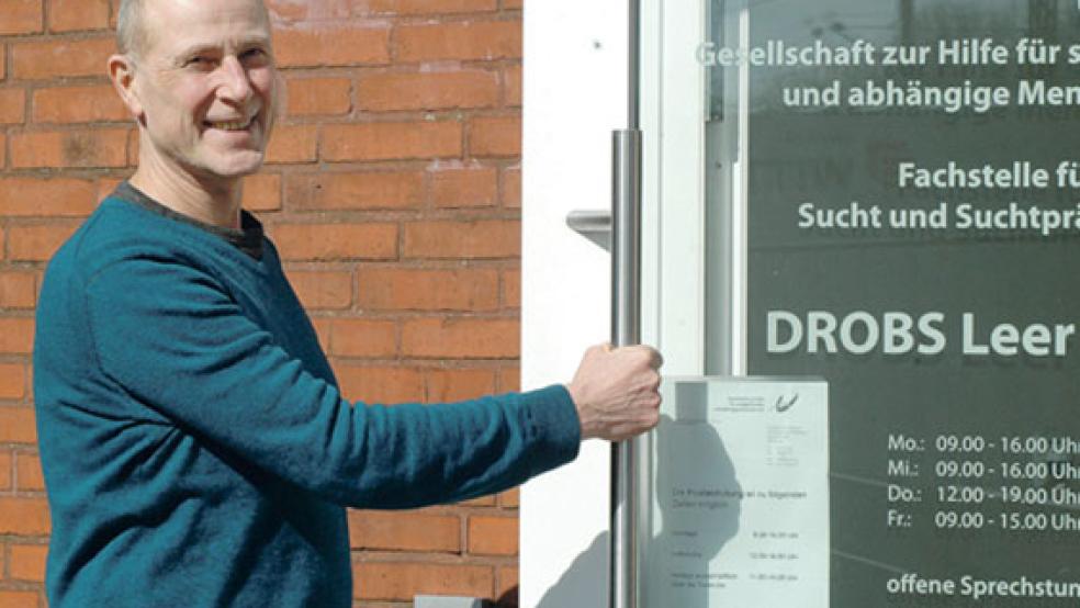 Der 55-jährige Sozialpädagoge Klaus Weber leitet seit Anfang Dezember die Fachstelle für Sucht und Suchtprävention (DROBS) in der Nachbarschaft des Bahnhofs in Leer. © Foto: Szyska