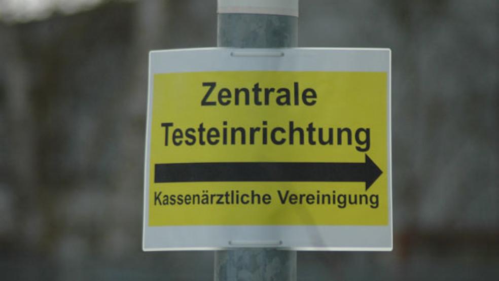 Das Corona-Testzentrum der Kassenärztlichen Vereinigung für Patienten, die von ihrem Hausarzt zugewiesen werden, befindet sich für den Kreis Leer in Nortmoor. © Foto: Szyska