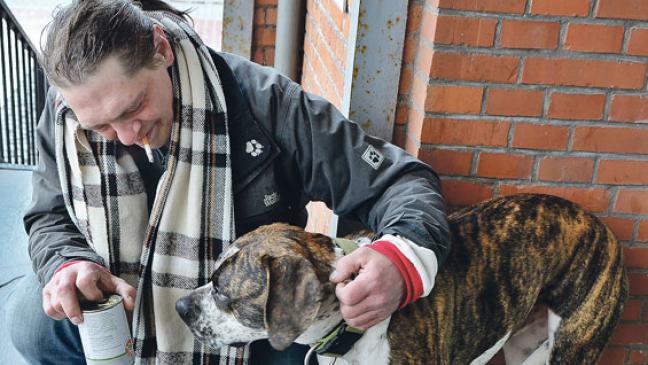 »Gabenzaun« für Bedürftige