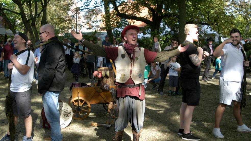 Kann dieser Gaukler Ende September seine Späße auf dem Michaelismarkt treiben? © Hoegen