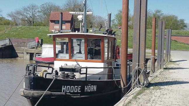 »Hooge Hörn« macht Jemgums Hafen frei