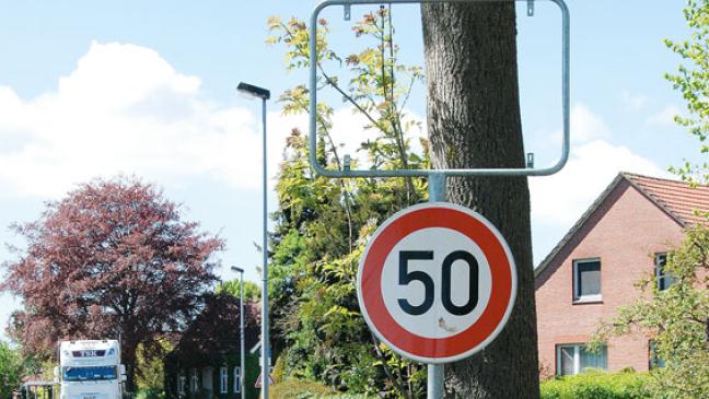 Ortsschild ist  schon wieder weg